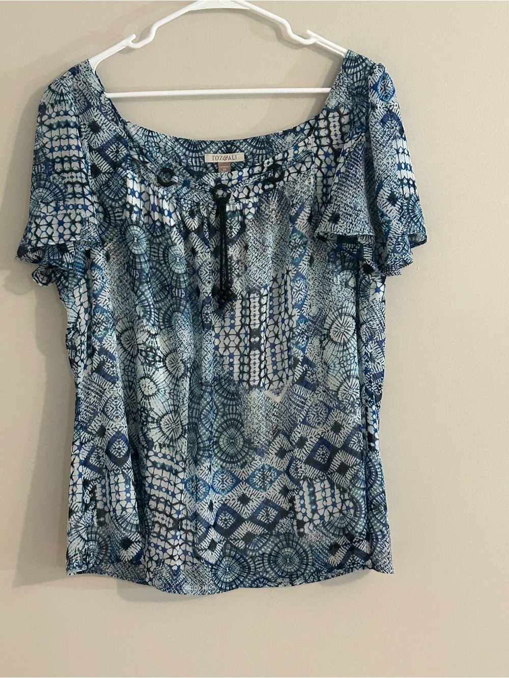 Roz & Ali Blue Patterned Flutter-Sleeve Peasant Top